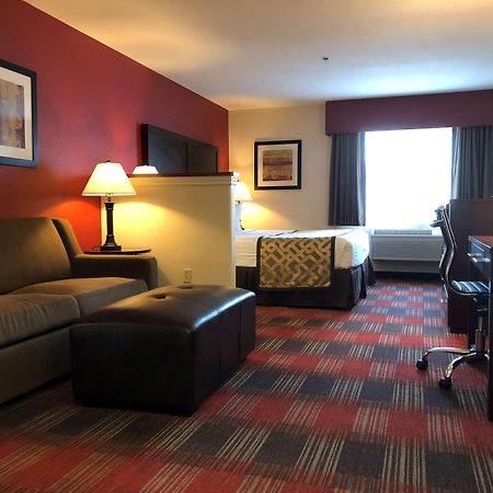 Best Western Dallas Inn & Suites Экстерьер фото